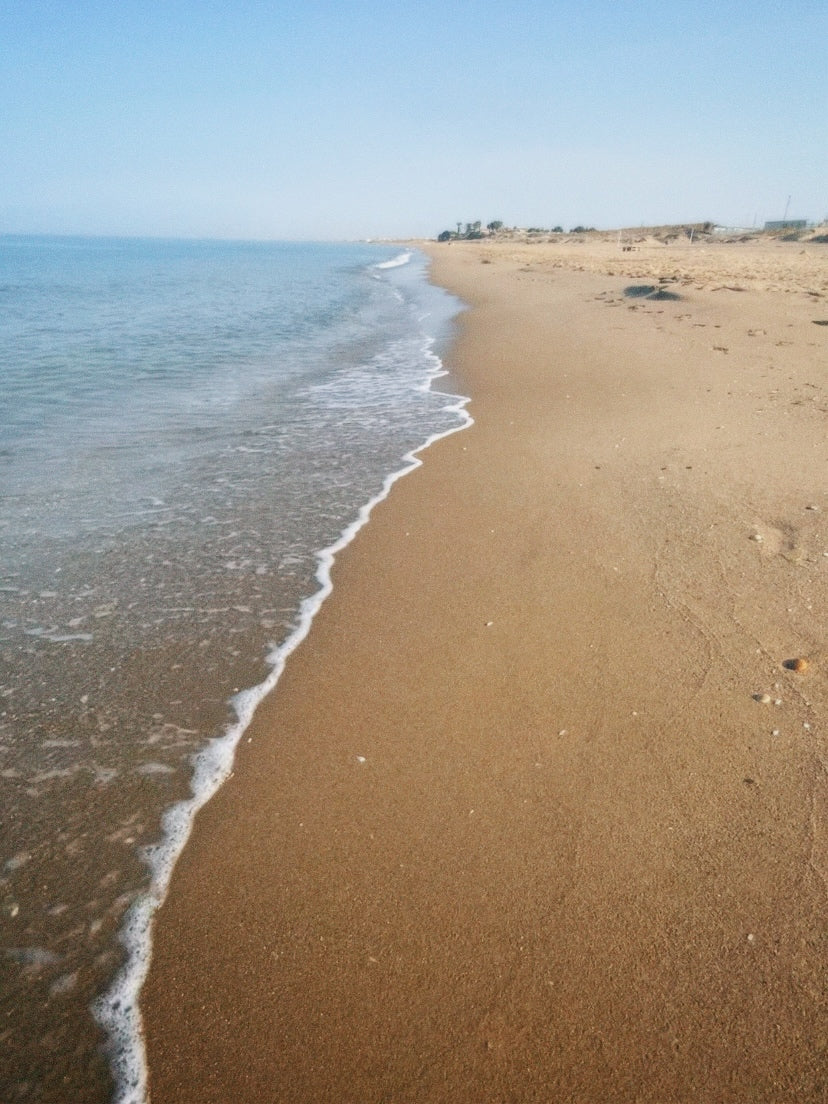 Print "Il sole sul mare"